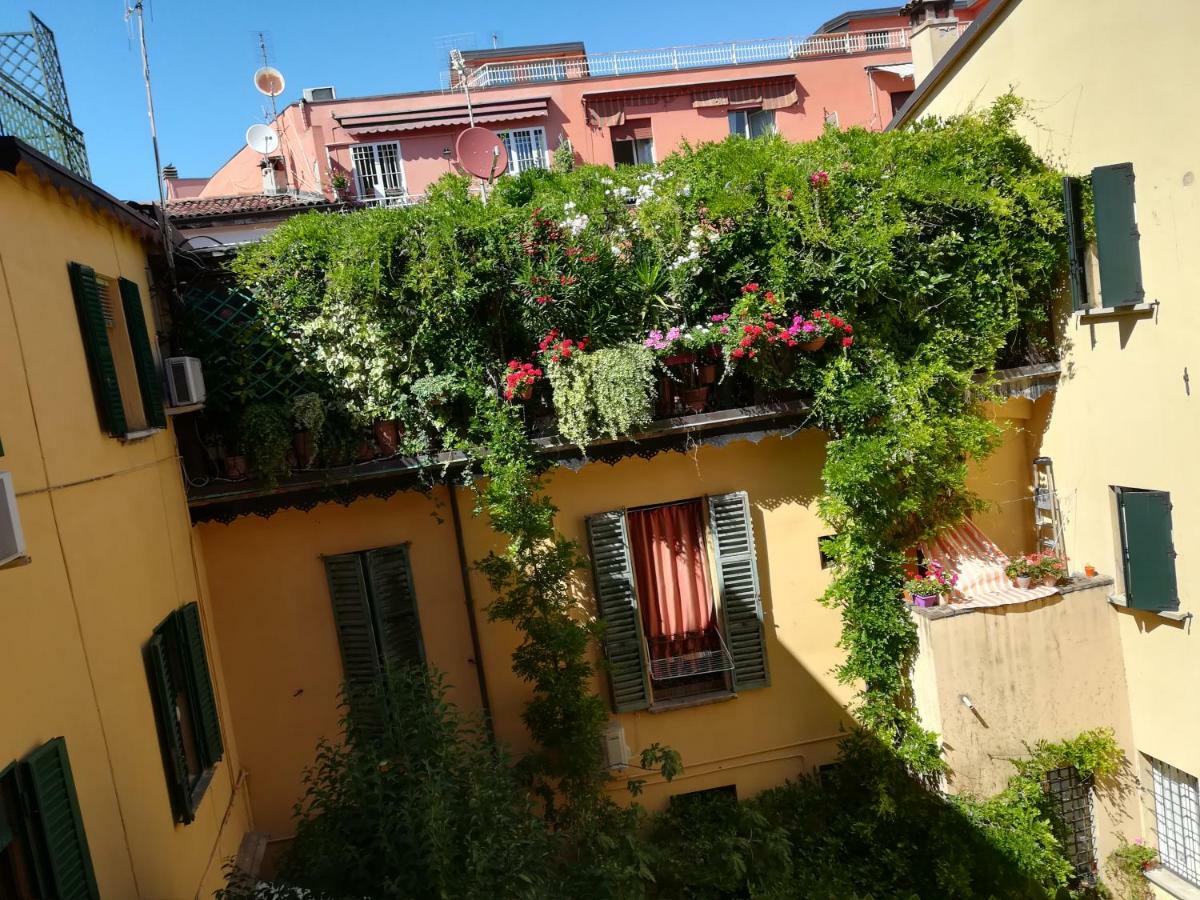 Casa Bertiera Bologna Centro Apartment Luaran gambar
